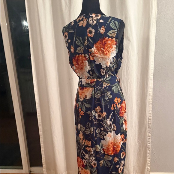 AX Paris Navy and Pink Floral Dress - Picture 3 of 7